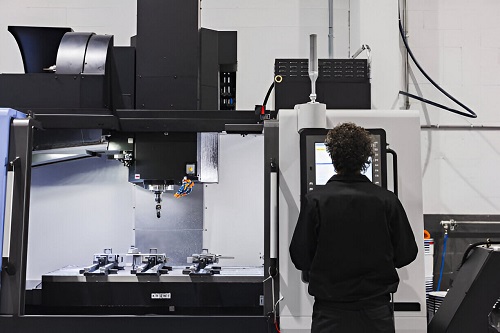 CNC Machine Машина с ЧПУ